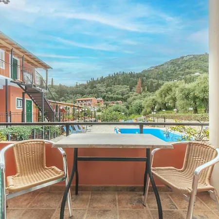 Apartamento Arianna 15 *